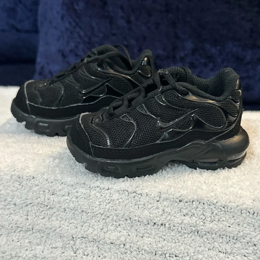 Nike Air Max Plus Td Triple Black Colorway Toddlers